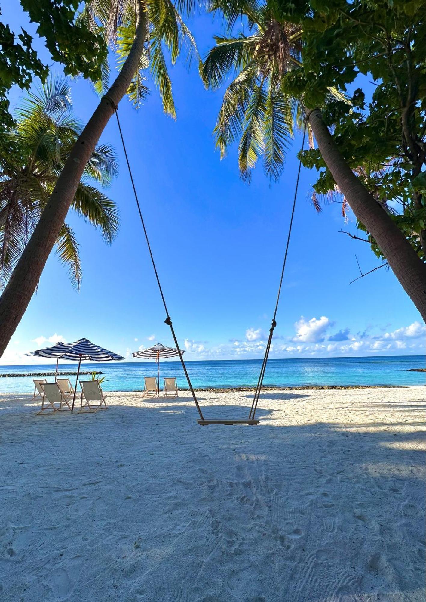 Hotel Galaxy Sunrise Sea View Fulidhoo Exterior foto