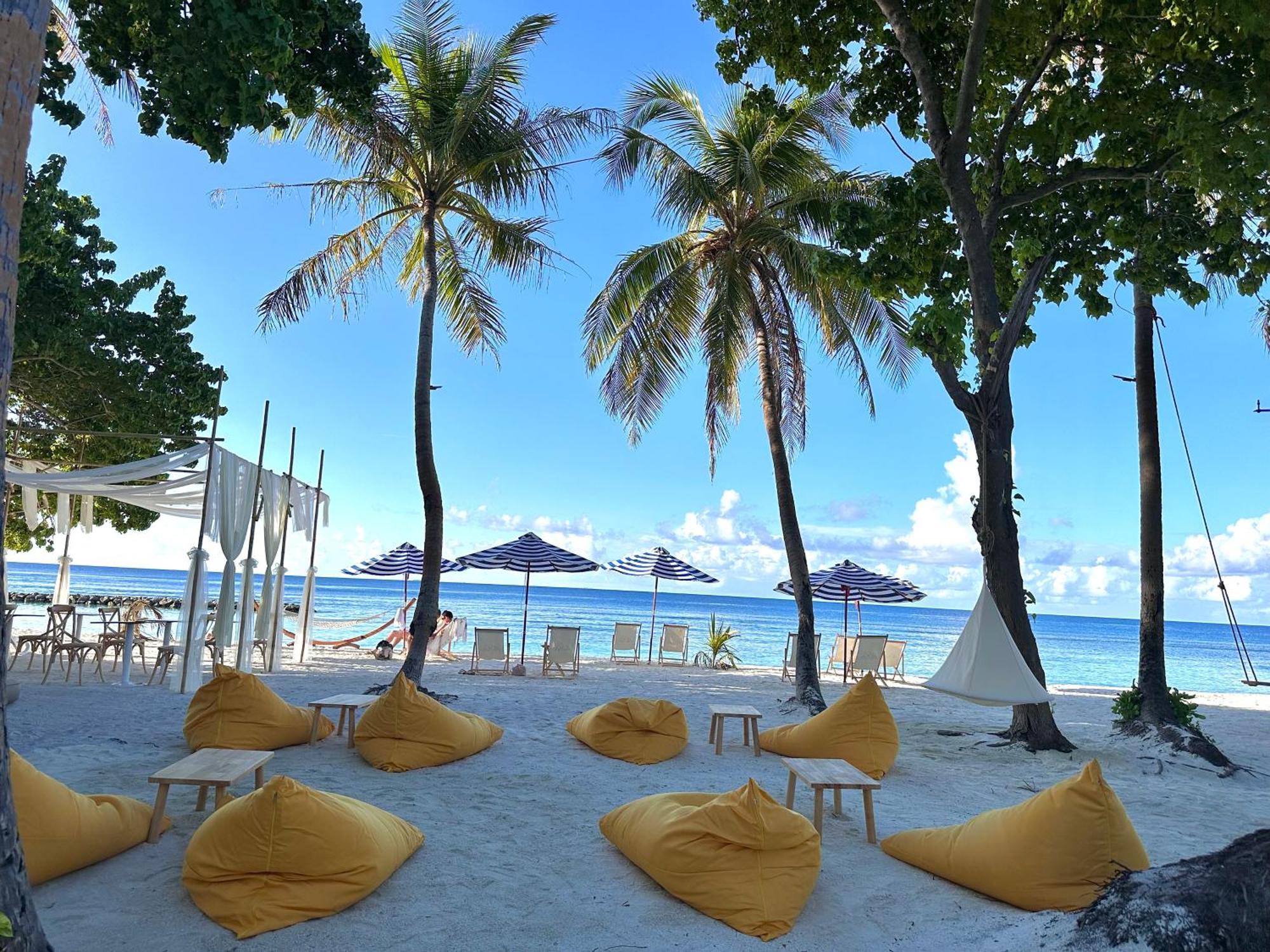 Hotel Galaxy Sunrise Sea View Fulidhoo Exterior foto