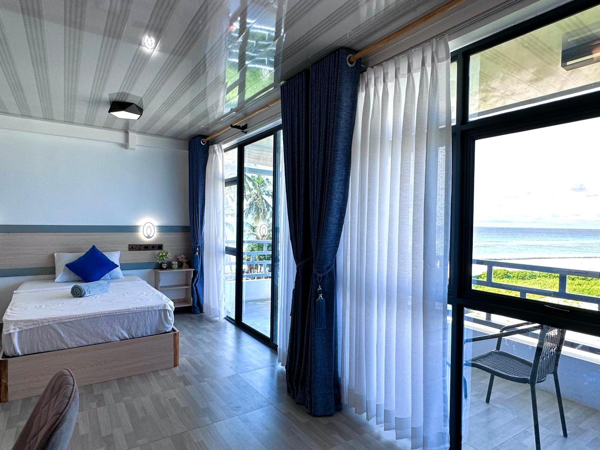 Hotel Galaxy Sunrise Sea View Fulidhoo Exterior foto