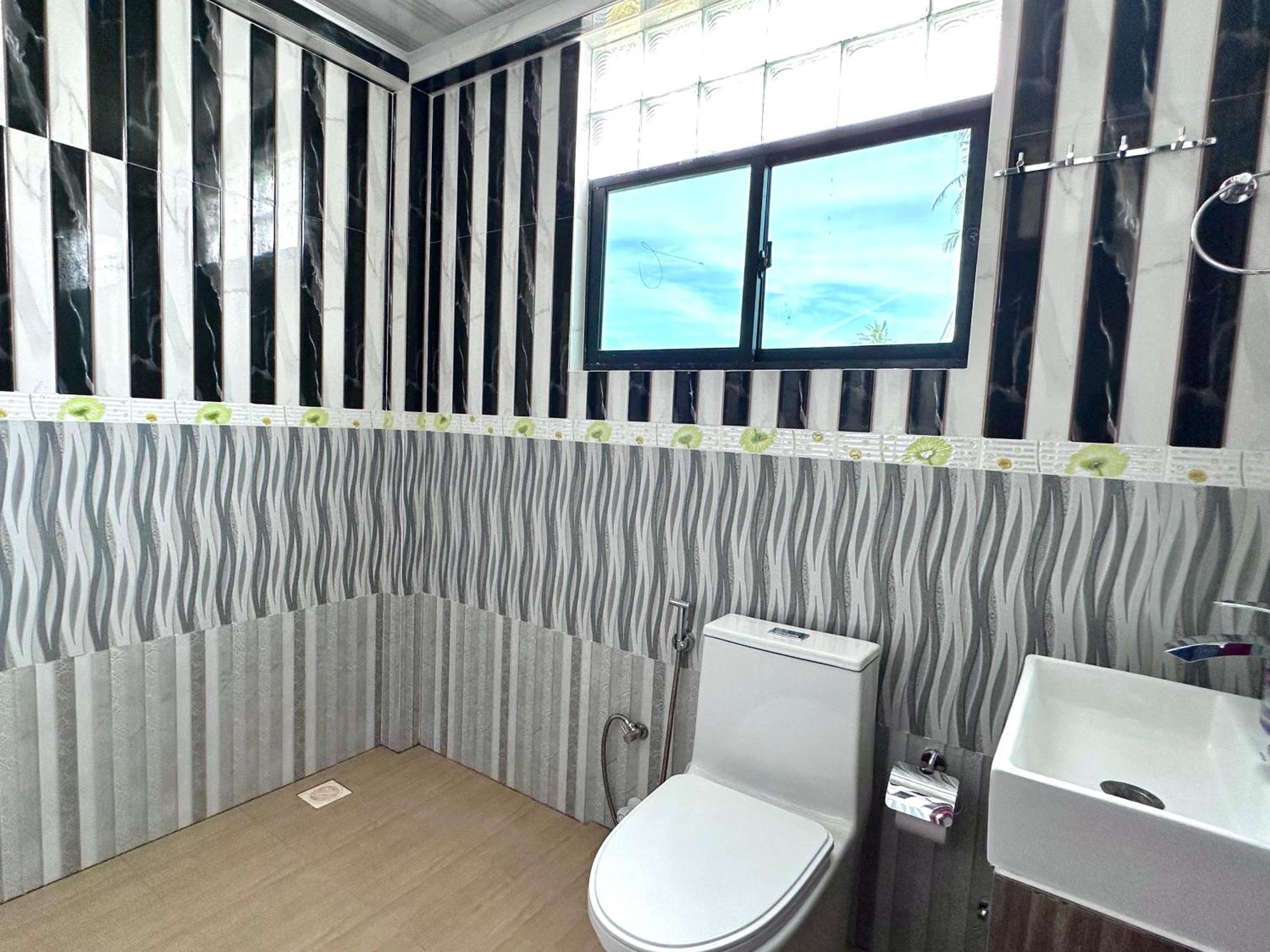 Hotel Galaxy Sunrise Sea View Fulidhoo Exterior foto
