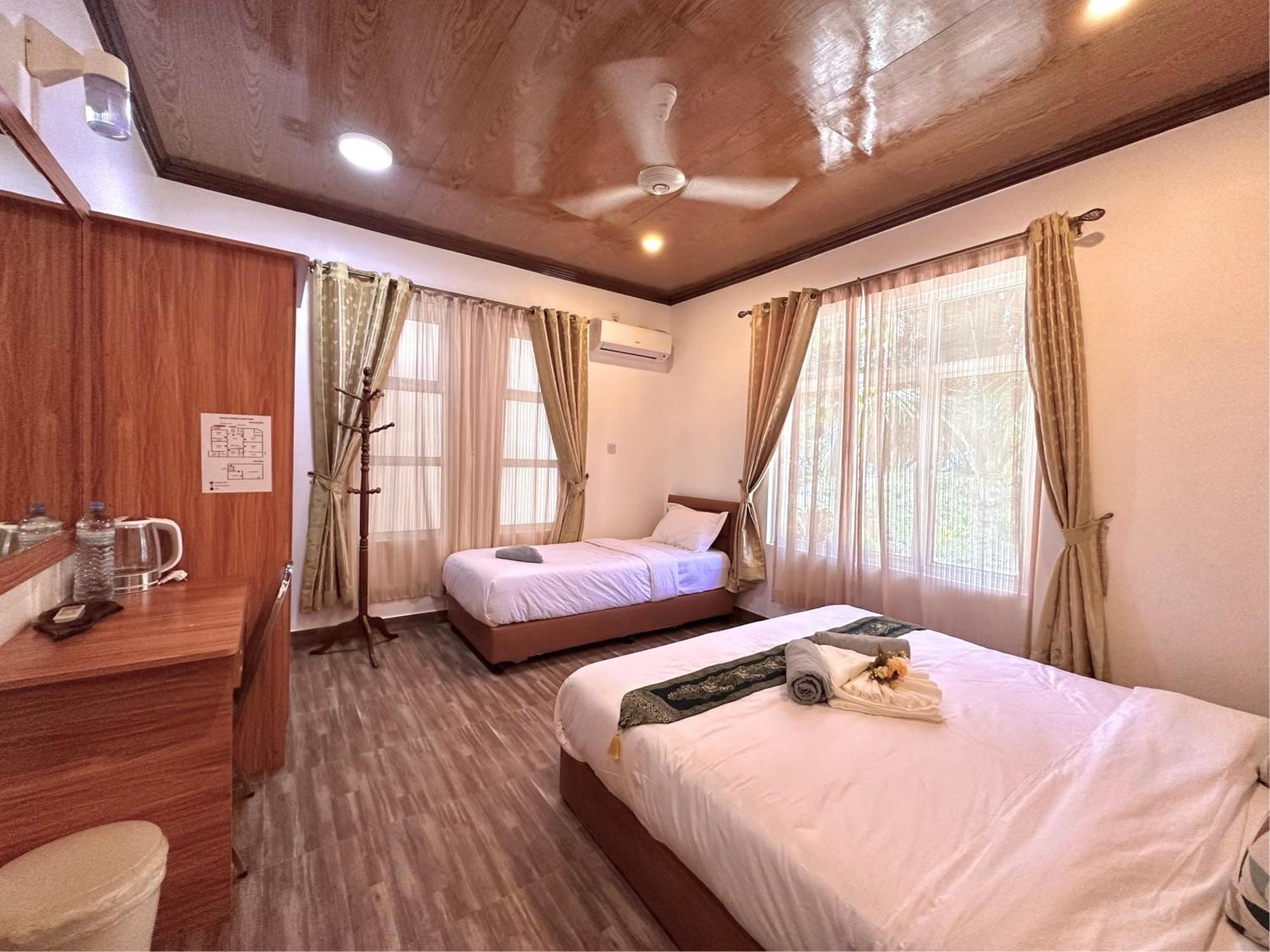 Hotel Galaxy Sunrise Sea View Fulidhoo Exterior foto