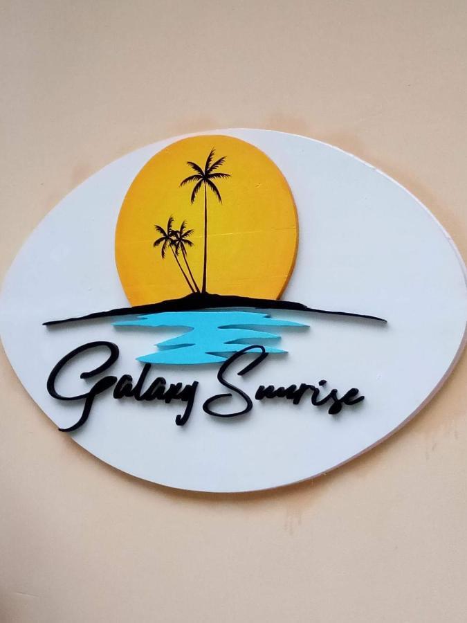 Hotel Galaxy Sunrise Sea View Fulidhoo Exterior foto